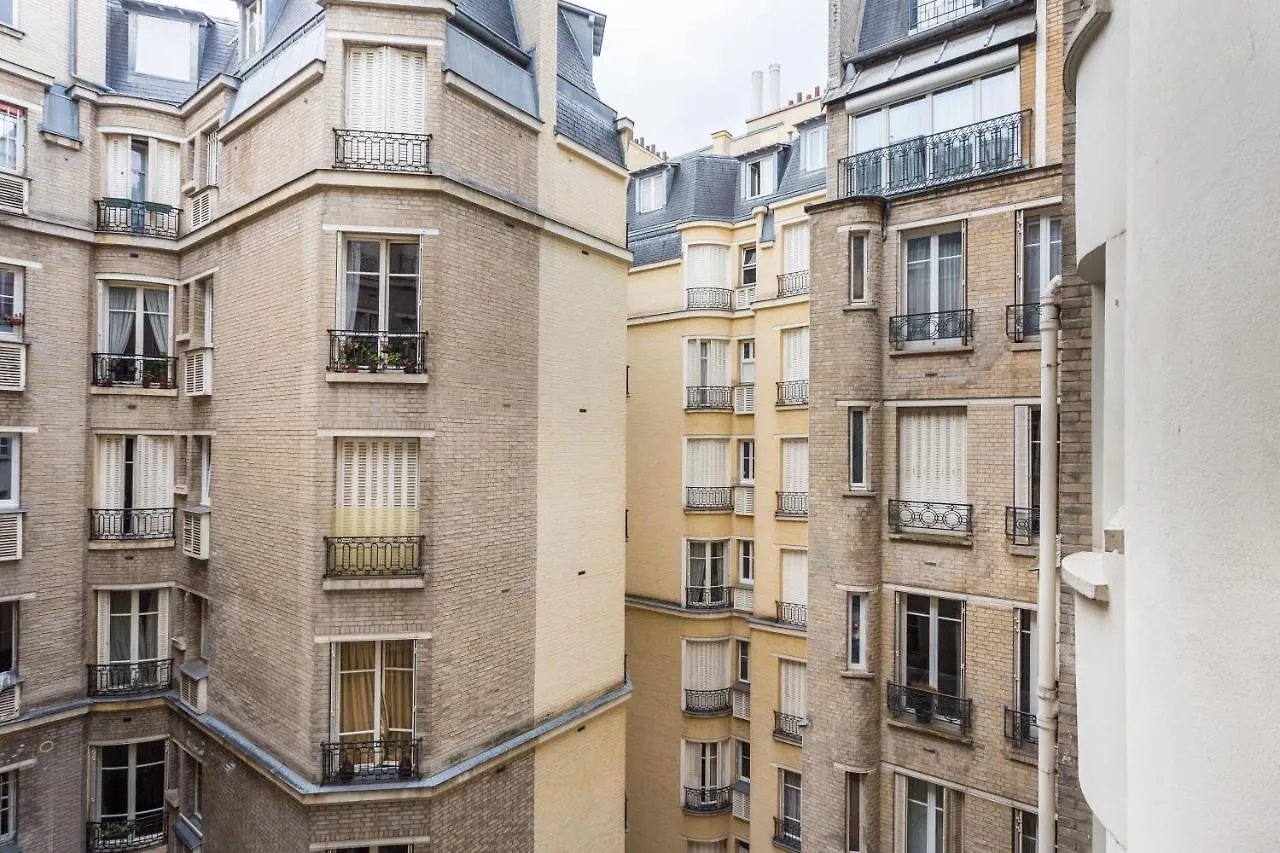 Cmg Apartment Paris